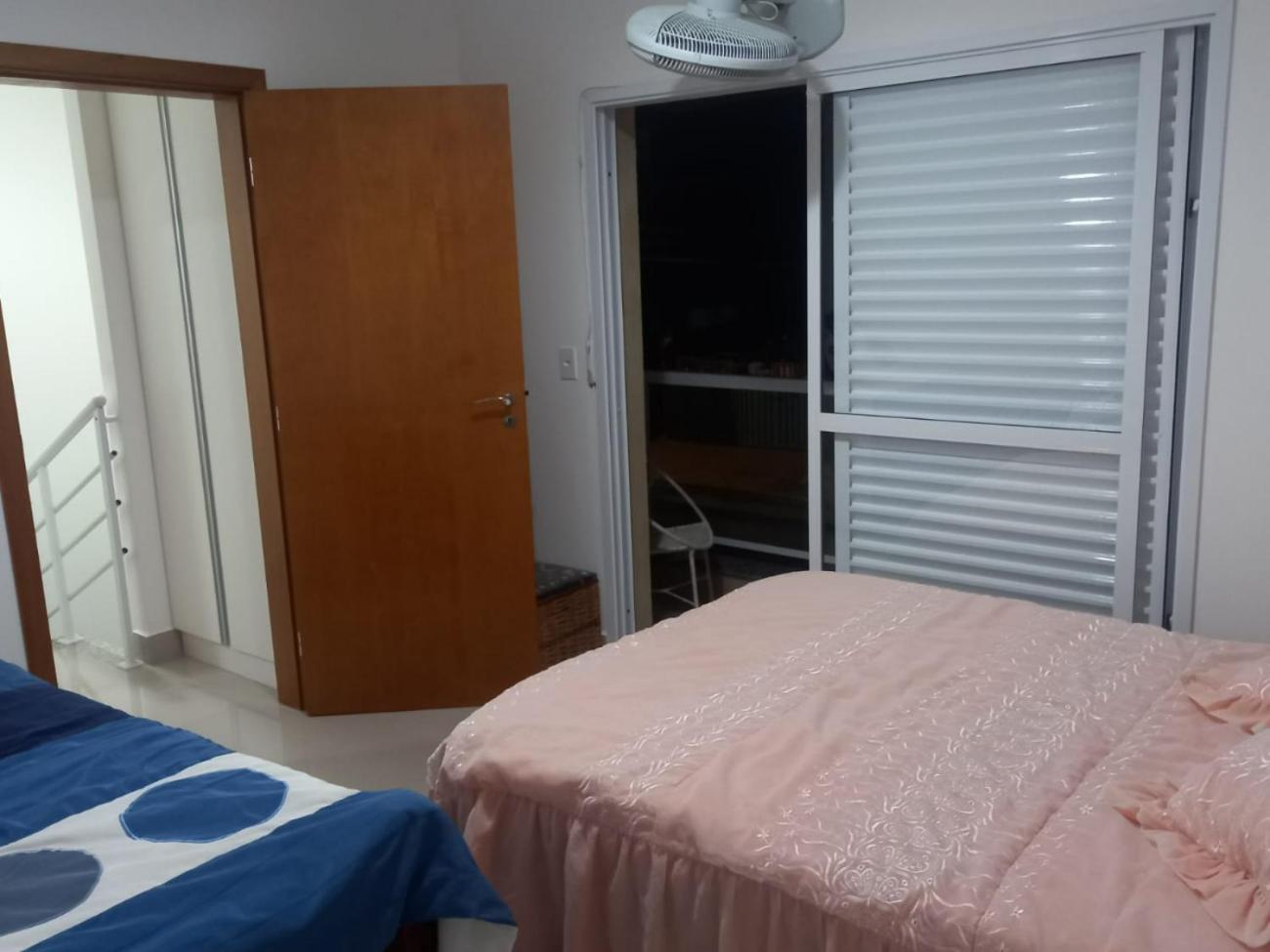 Sobrado 08 Com Duas Suites, Conf Гуаружа Екстер'єр фото